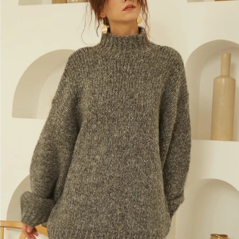 Cozy Gray Turtleneck Sweater with Plush Knit